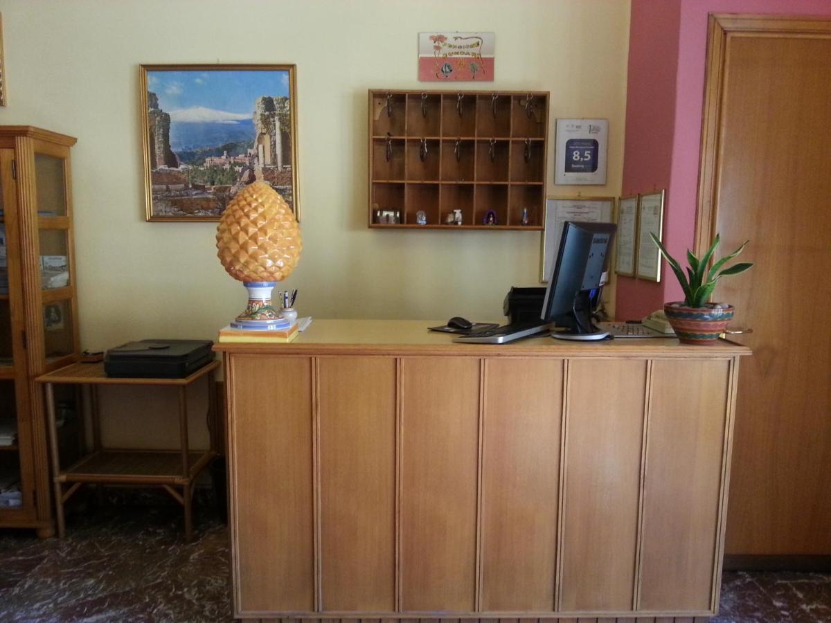 Hotel Pensione Cundari Ταορμίνα Εξωτερικό φωτογραφία